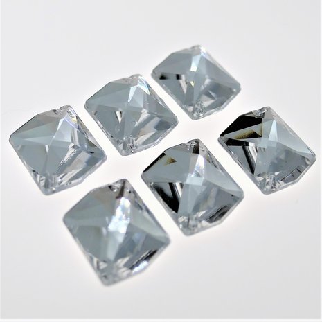 Cosmic 18mm Crystal - Acryl Naaisteen